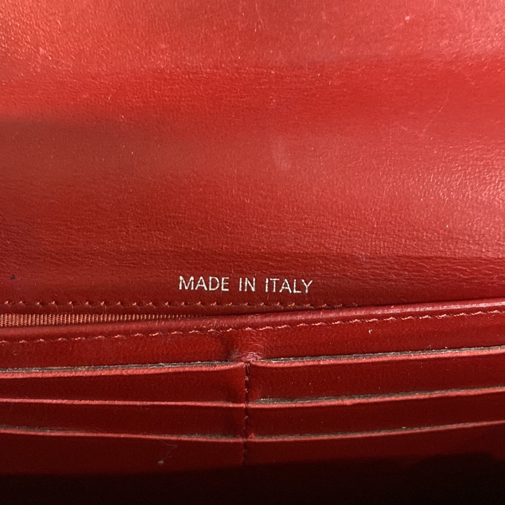 CHANEL red quilted lambskin continental wallet - Picture 10 of 11